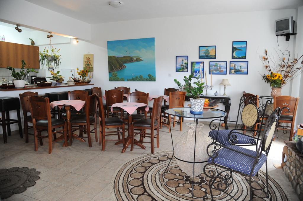 Thalassa Hotel Amolianí Bilik gambar