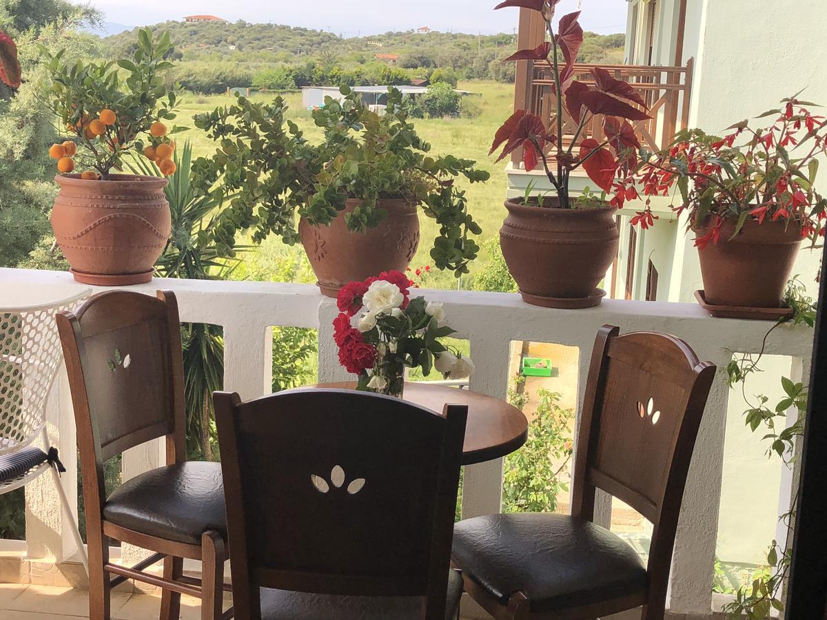 Thalassa Hotel Amolianí Luaran gambar